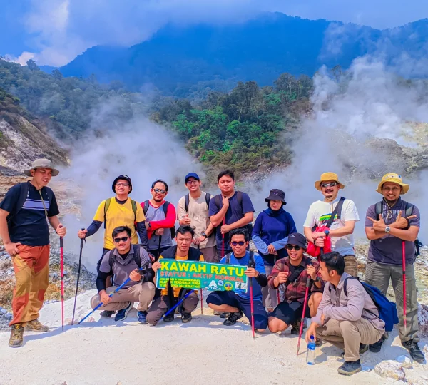 TREKKING KAWAH RATU GUNUNG SALAK BOGOR