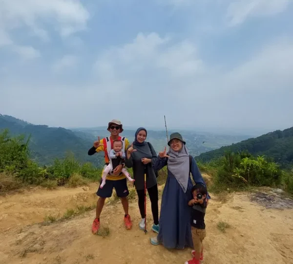 Trekking Bukit Paniisan Level Middle (2)