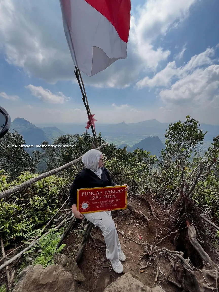 Gunung pakuan 1287Mdpl